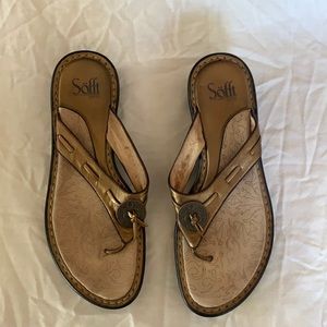 Söfft brand bronze sandals